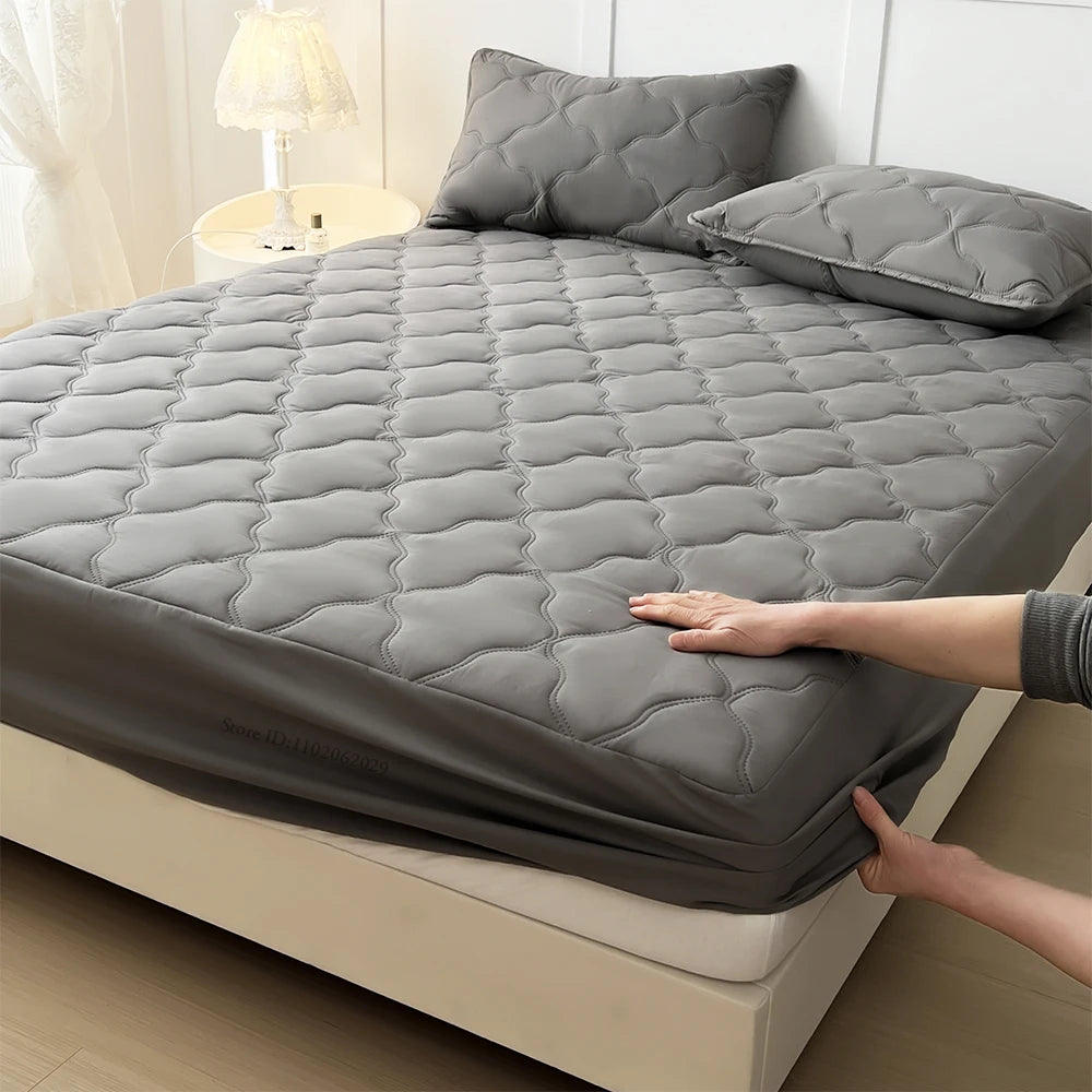 Waterproof Mattress Protector – Fitted Bed Cover for Single, Double, Queen & King Size Beds, Gray & White