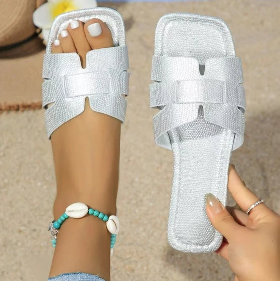 Summer Women's Slippers - High-Quality Slides Sandals & Fashion Beach Flat Shoes for Women