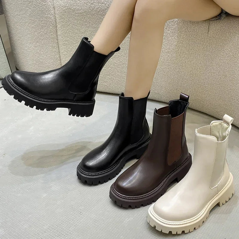 Women’s 2024 Thick-Soled Winter Boots – Comfortable Elegant Autumn Short Outdoor Shoes