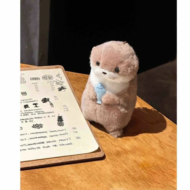 Cute Otter Hug Fish Plush Keychain – Adorable Pendant Doll Gift for Girls, Creative Heart Charm