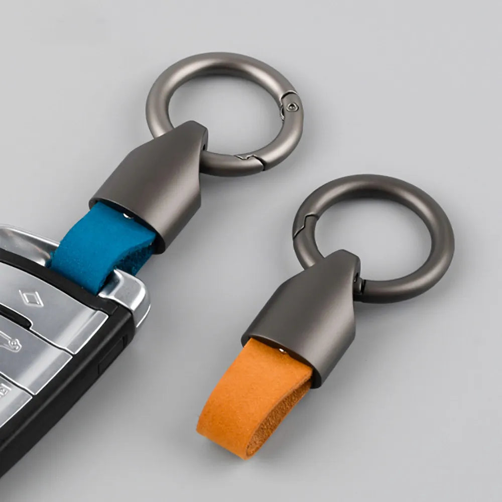 Luxury Leather Key Chain - Fashionable Durable Keychain for Men & Women, Car Key Ring Holder with Horseshoe Buckle, Gift Accessories