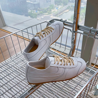 2025 New German Training Shoes for Women, Genuine Leather Lace-up Sneakers, Retro Flat Forrest Gump Style, Large Size