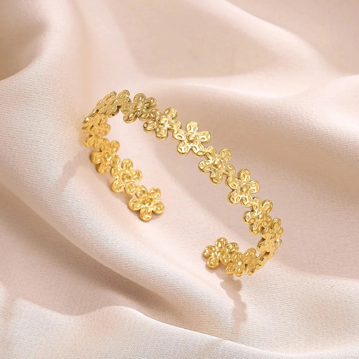 Punk Sunflower Fish Gold Stainless Steel Bracelet – Trendy Women’s Bangle Wedding Couple Jewelry