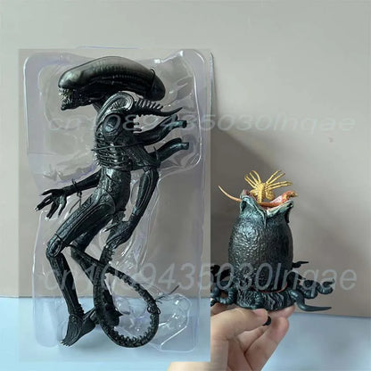 NECA Xenomorph Warrior Figure – Alien vs Predator AVP Big Chap 40th Anniversary Egg Facehugger Action Toy