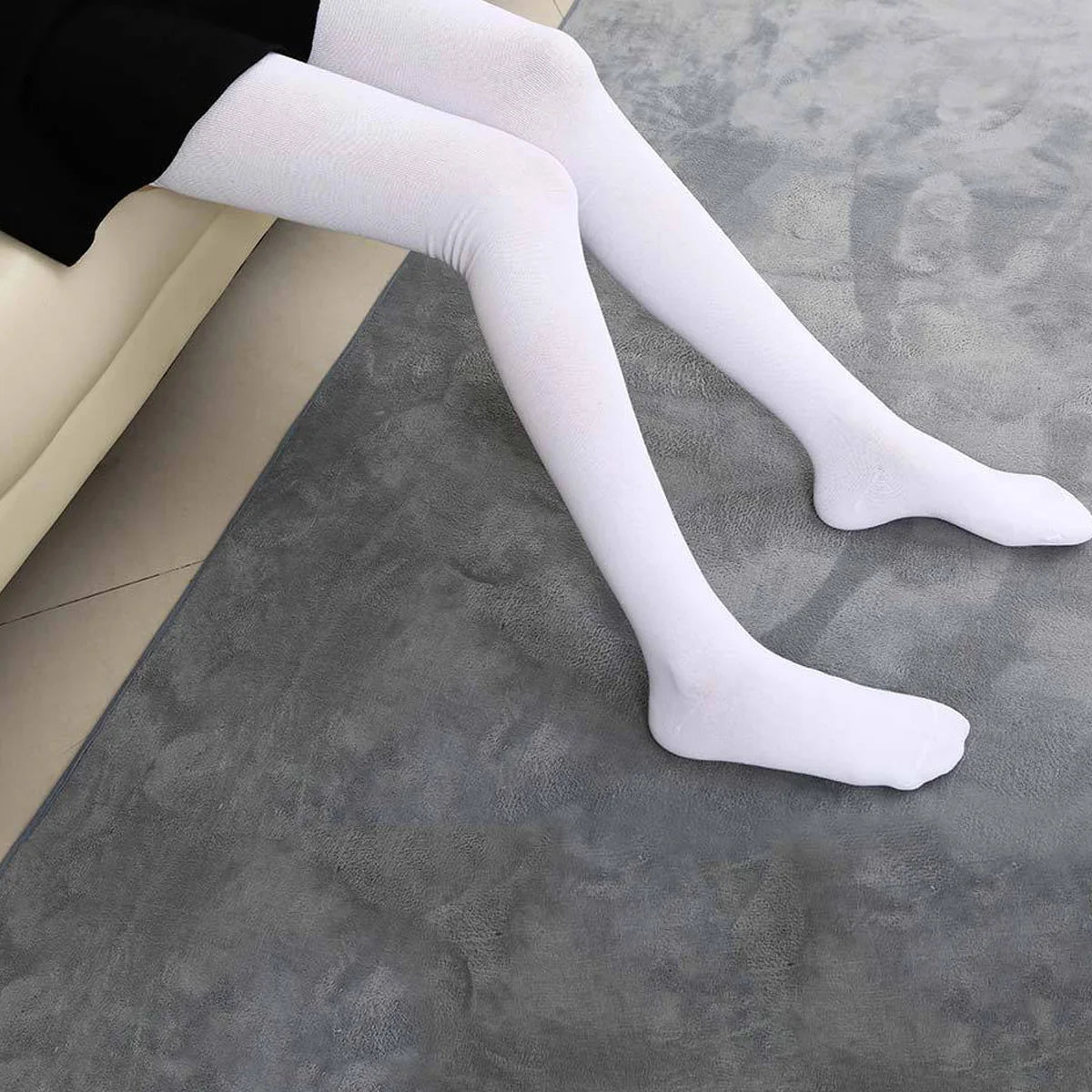 Extended Knee Socks for Girls: True Knee-High Socks, 180cm Height, Black, White, and Gray, 80cm Length - 1 Pair