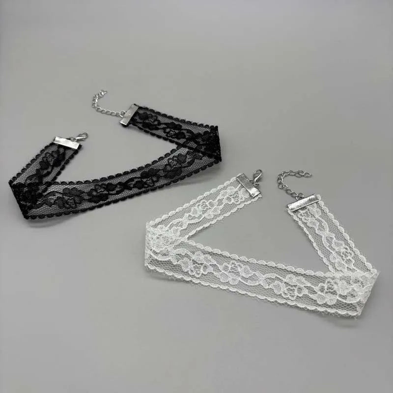 Short Lace Choker Necklace - Black & White Romantic Fashion Jewelry for Women & Girls, Party Gift Accessory