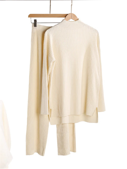 Women’s 2-Piece Autumn & Winter Knitted Tracksuit – Turtleneck Sweater with Straight Jogging Pants Set