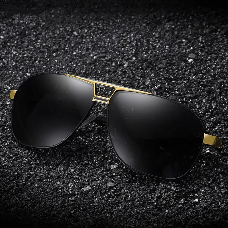 New Square Photochromic Polarized Sunglasses: Men's Color Changing Sun Glasses Chameleon Anti-Glare Driving Oculos De Sol
