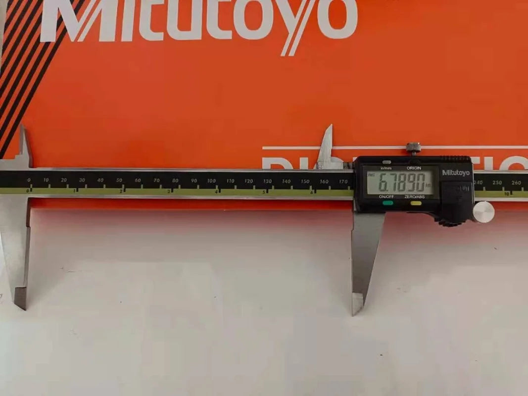 Mitutoyo Japan 500-196-20 — 150mm/6" Absolute Digital Digimatic Vernier Caliper