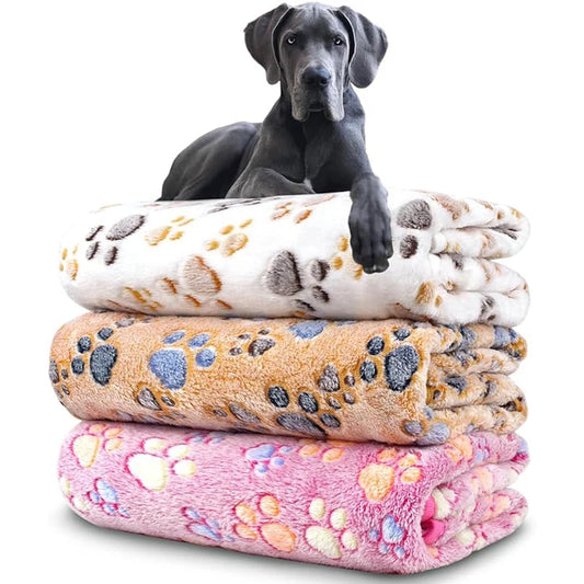 Soft Fluffy Pet Blanket - Warm Fleece Dog & Cat Throw with Cute Paw Print Design for Puppies and Kittens