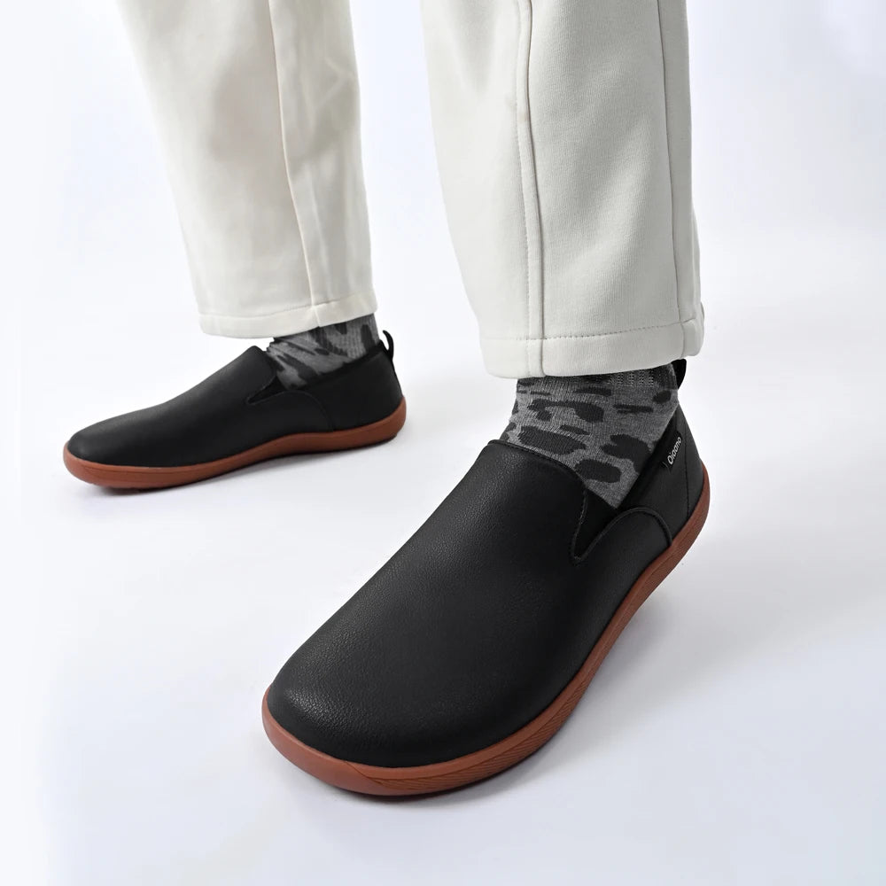 Oiaano Men's Wide Toe Minimalist Leather Slip-On Loafers – Comfortable Casual Driving Office Shoes Black