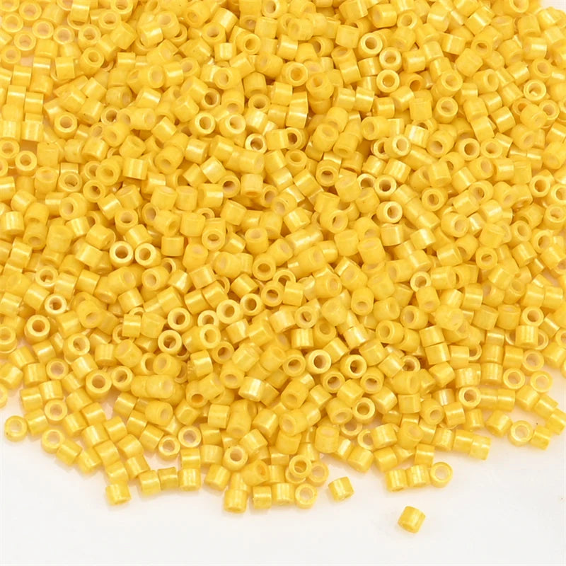 1000Pcs 1.6x1.3mm Japan Glass Seed Beads 11/0 – Cylindrical Loose Beads for DIY Statement Jewelry Making (5g Pack)