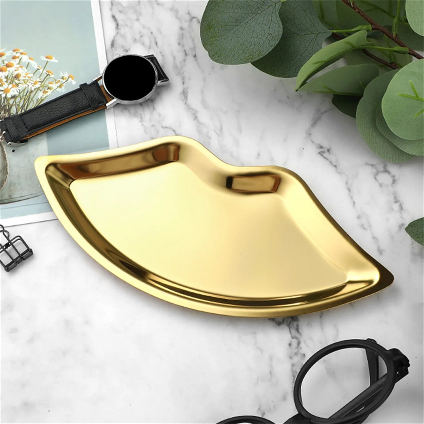 Korean Style Stainless Steel Lip-Shaped Jewelry Tray - Chic Home Cosmetics and Jewelry Storage Decor