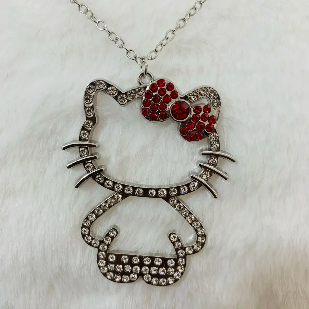 Sanrio Hello Kitty Necklace – Diamond Pendant Clavicle Chain for Girls | Birthday & Holiday Gift