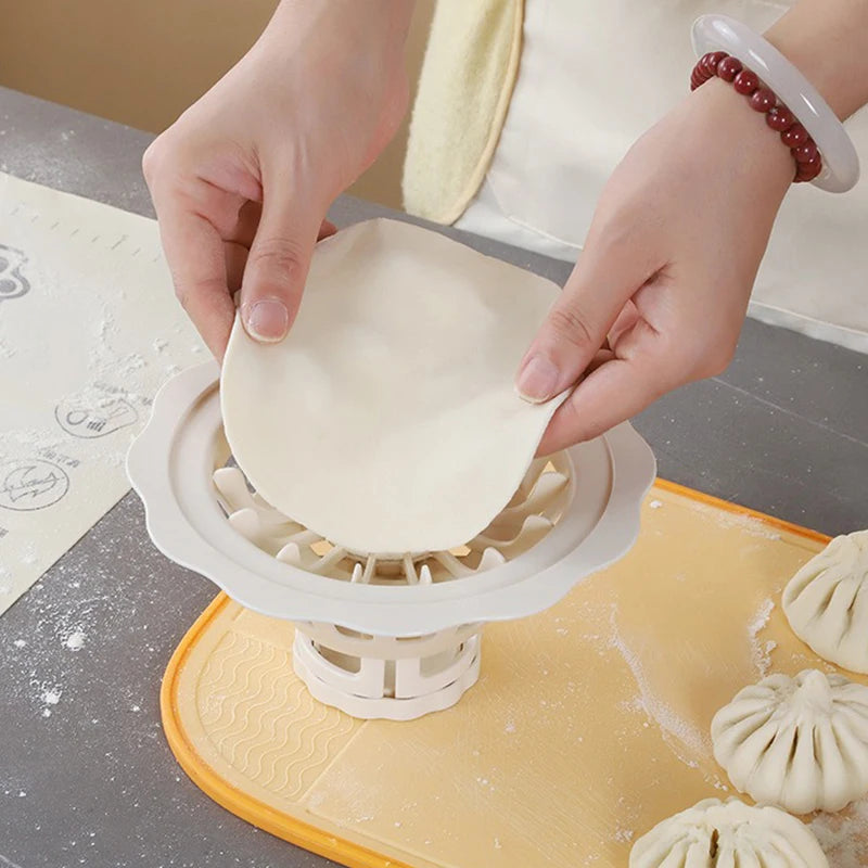 Flower Shaped Dumpling & Bun Maker Mold – DIY Pastry, Pie & Homemade Baking Tool