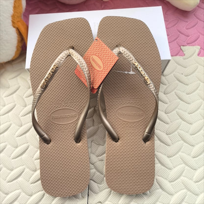 Women's Summer Flip Flops 2026 - Fashion Outdoor Beach Travel Slippers for Comfortable Everyday Wear
