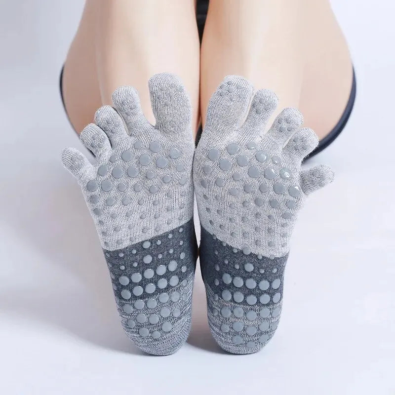 Ladies Breathable Yoga Socks - Non-Slip Silicone Five Finger Pilates Socks for Women, Backless Fitness and Ballet Dance Gym Sock