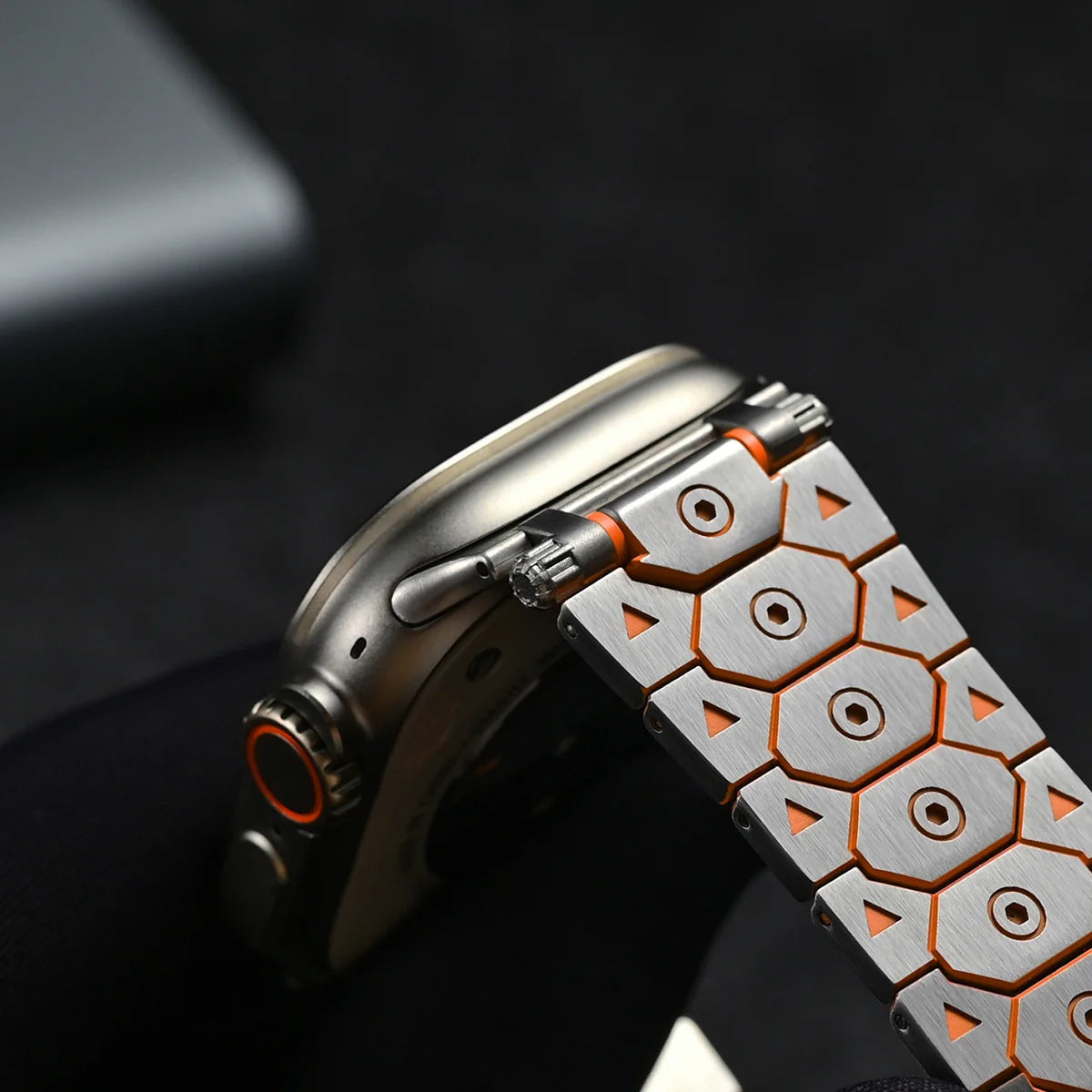 Luxury Titanium Metal Strap for Apple Watch — Stainless Steel Bracelet for Series 5-10 Ultra 2 (42mm-49mm)