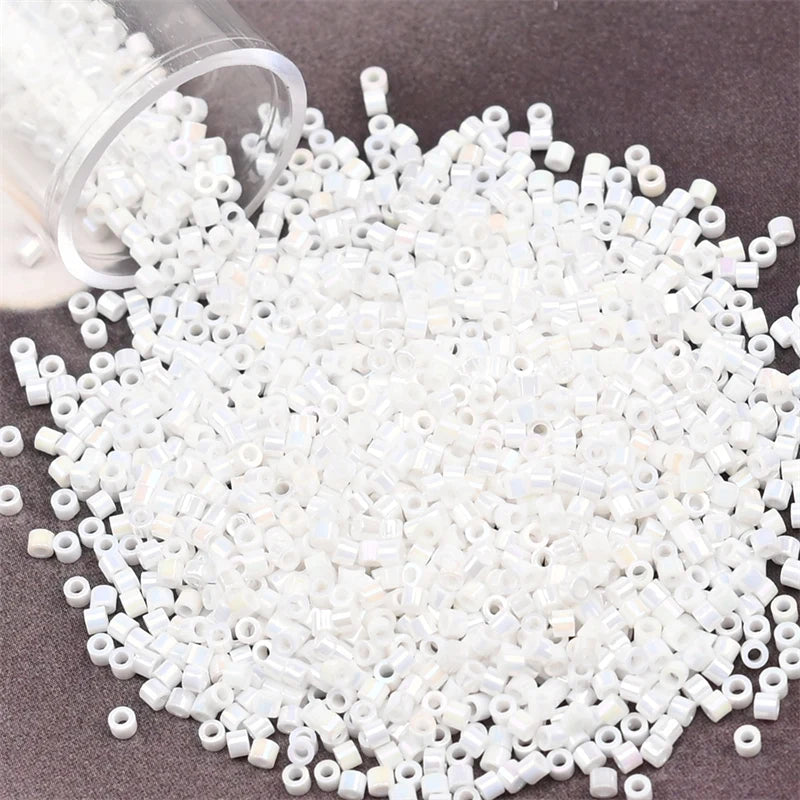 11/0 Mini Glass Beads – 2000PCS Small Cylindrical Beads for DIY Jewelry Making, Necklaces & Bracelets, 10g/Pack