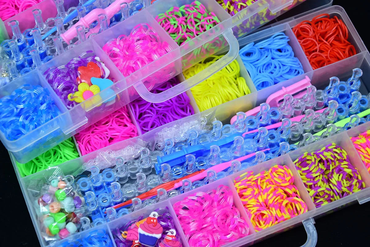 1800pcs Elastic Rubber Loom Bands DIY Kit – Weave Bracelet Craft Set with Storage Box for Kids, Teens & Handmade Gifts