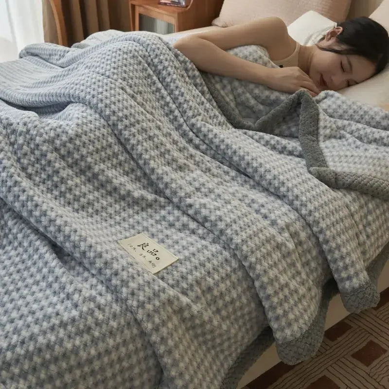 Soft Chenille Knit Throw Blanket - Machine-Washable Crochet Blanket for Couch & Bed