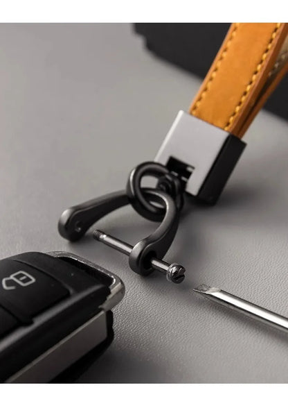 Luxury Genuine Leather Car Keychain – Pure Color Buckle Key Ring, Stylish Car Accessory Gift