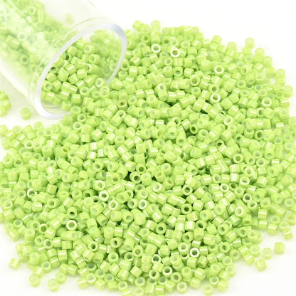 11/0 Mini Glass Beads – 2000PCS Small Cylindrical Beads for DIY Jewelry Making, Necklaces & Bracelets, 10g/Pack
