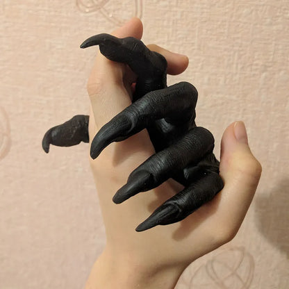 Gothic Witch's Hand Statues - Creative Resin Ornament and Wall Art Sculptures for Aesthetic Home Decor and Key Storage