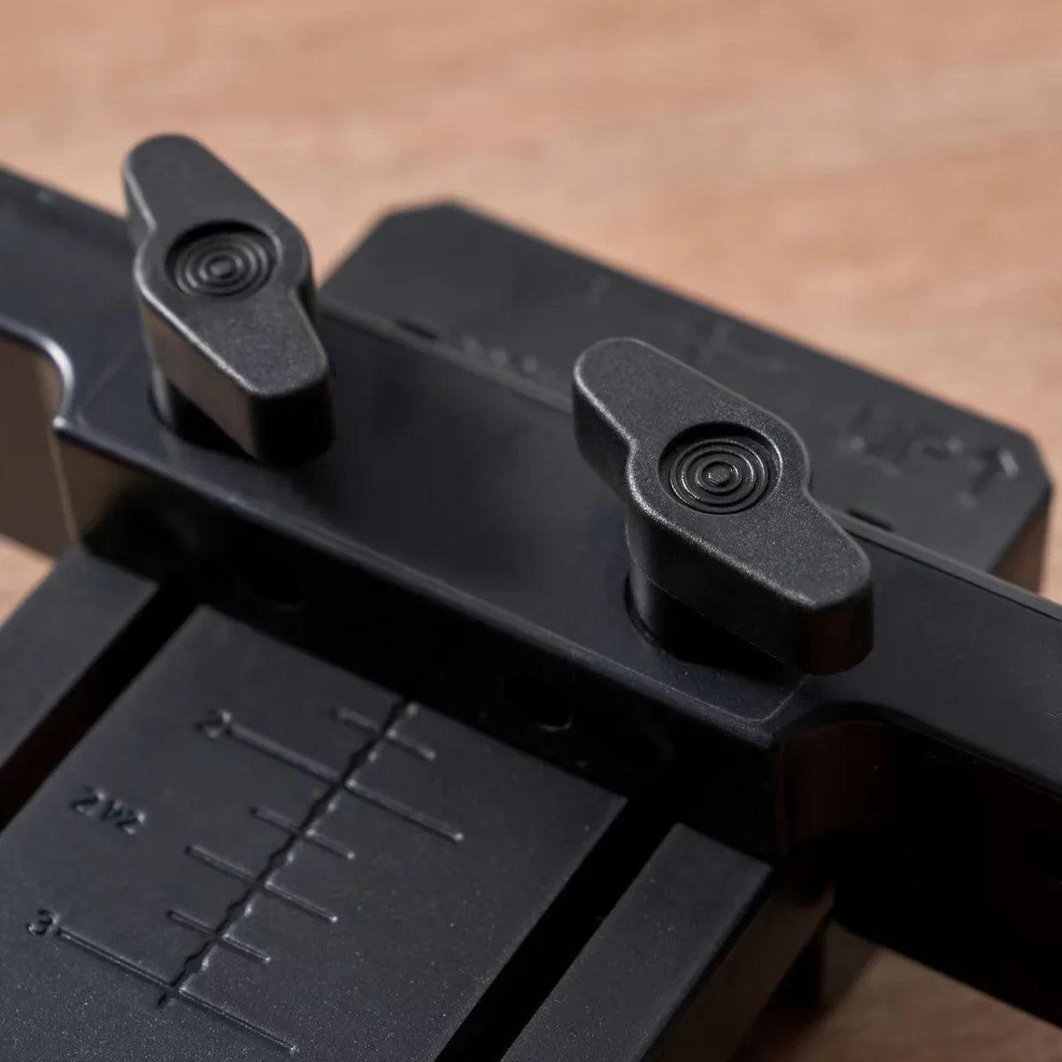 Easy Install Cabinet Door Mounting Jig – ABS Plastic Frame Clamp for Hidden Doors, Woodworking Tools