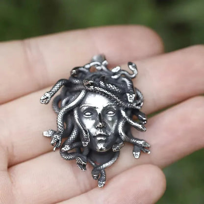 Men's Medusa Pendant Necklace - 316L Stainless Steel Vintage Snake Animal Jewelry for Parties and Gifts