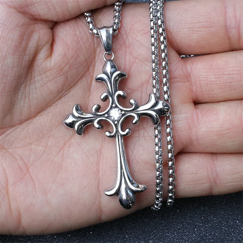 European & American Retro Gothic Cross Necklace – Unisex Hip-Hop Fashion Pendant for Men & Women, Street Style Trendsetter Jewelry Accessory