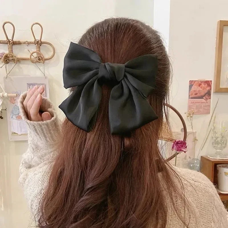 Fashion Cute Fabric Hair Bow Hairpin – Black & White Ribbon Hair Clips, Headwear for Women, Hair Jewelry Accessories