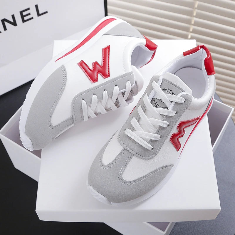 2024 Women’s Casual Walking Shoes - Summer Flat Lace-Up Leather Sneakers, High-Quality Fashion Flat-Bottom Gump Sneakers