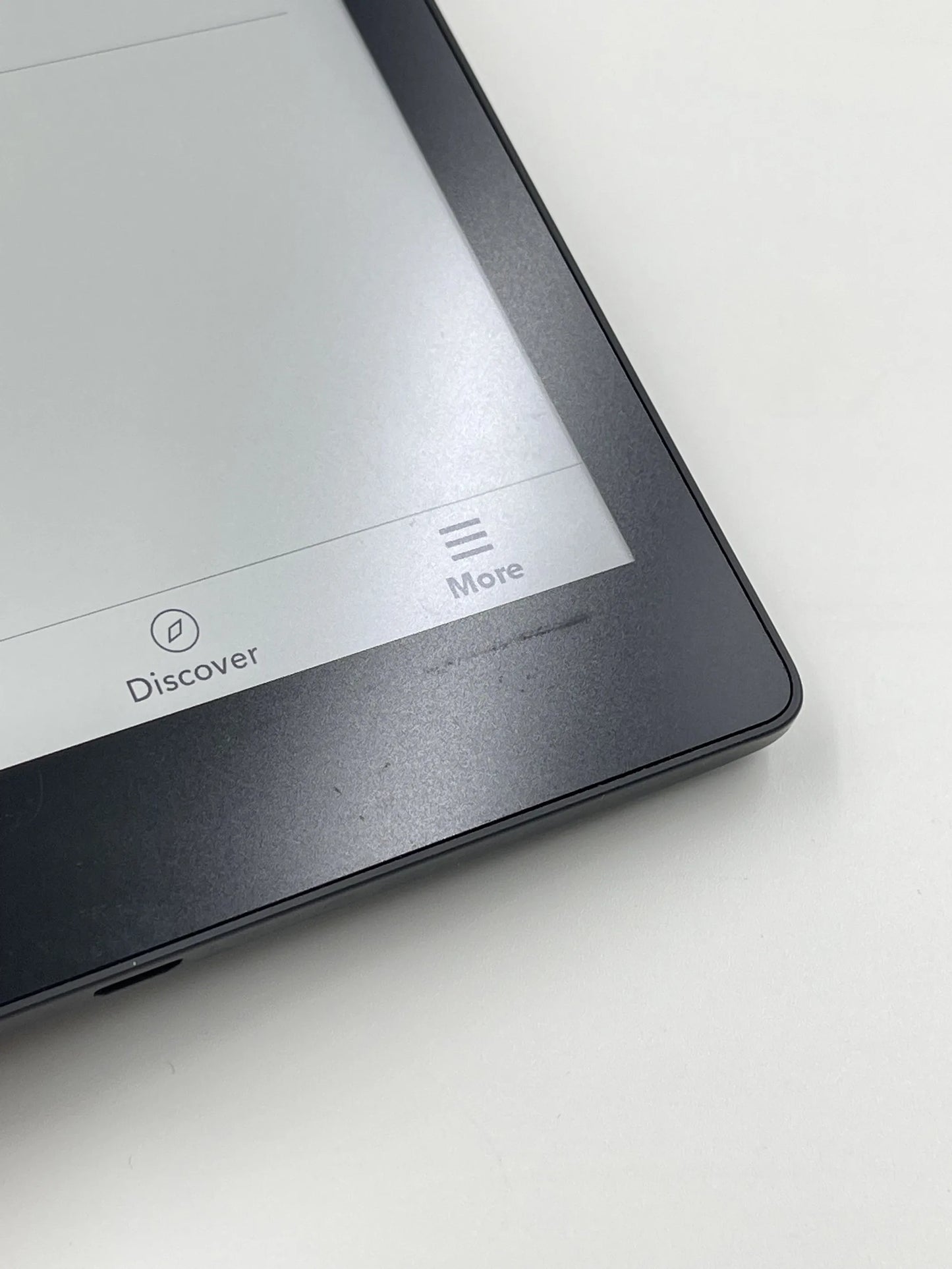 KOBO Aura One 7.8" E-Reader | 300PPI HD Carta E-Ink, IPX8 Waterproof, 8GB WIFI, Two-Color Light