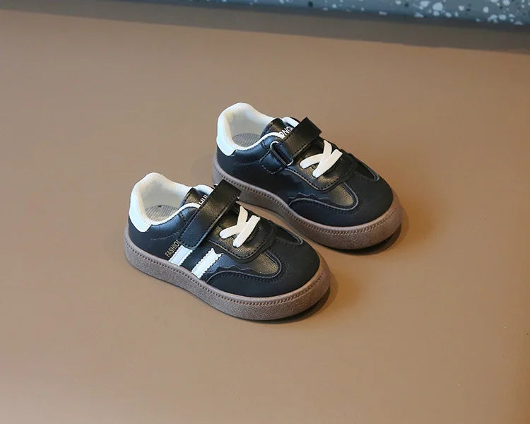 Spring & Autumn Kids Sport Training Shoes – Fashion Sneakers for Boys & Girls | Soft Soled, Casual Skate Shoes (Ages 4-6)