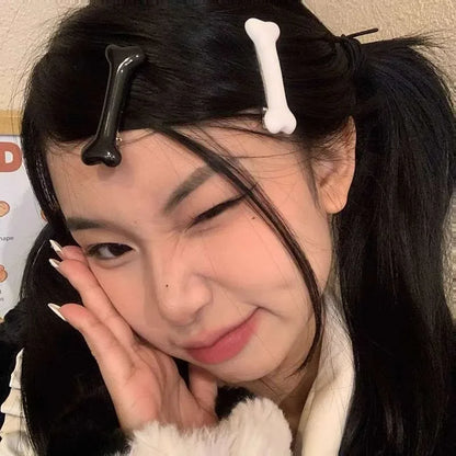 White Bone Hair Clip - Cute Cartoon Bobby Pin for Girls, Fashion Dog Bones Decoration, Small Hairpins Barrettes Y2K Accessories