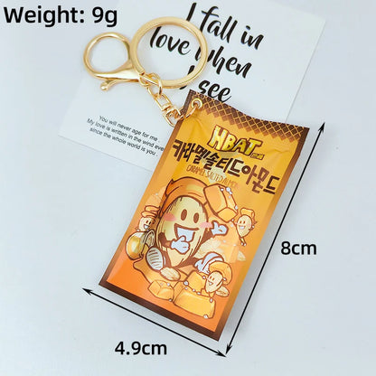 Simulation Instant Noodles Keychain – Mini Snack Phone Pendant Bag Charm, Christmas and New Year Gift Accessory