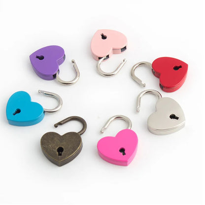 30x39mm Antique Heart-Shaped Padlock – Vintage Pink Romantic Key Lock for Diaries, Weddings, and Jewelry