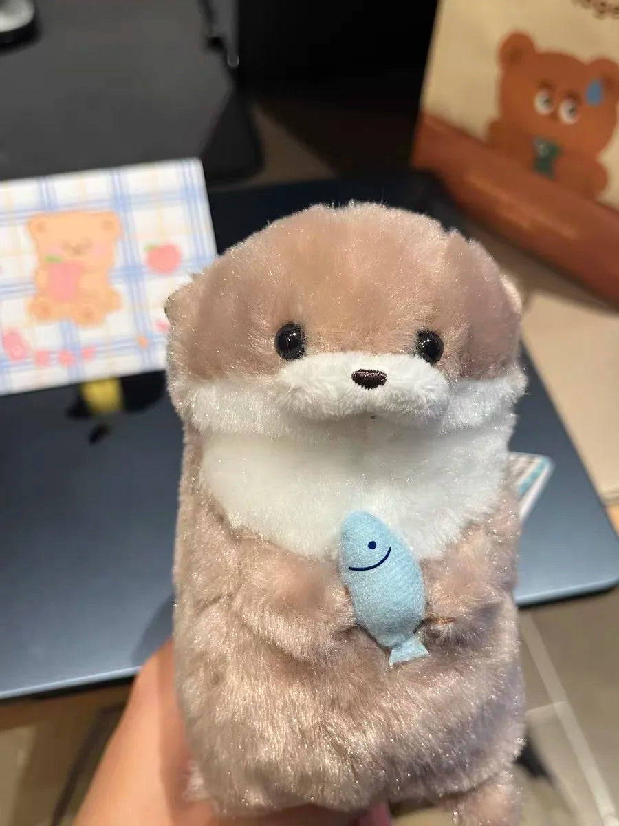 Cute Otter Hug Fish Plush Keychain – Adorable Pendant Doll Gift for Girls, Creative Heart Charm