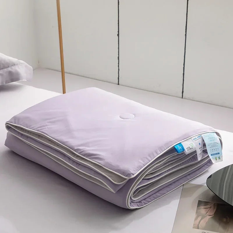 High-Quality Cooling Blanket – Smooth Air-Conditioning Comforter, Lightweight Summer Quilt with Double-Sided Cooling Fabric