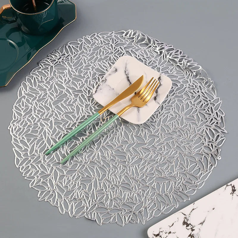 Hibiscus Flower Bronzing PVC Table Mat - Stylish Heat-Resistant Placemat for Home Christmas Decor