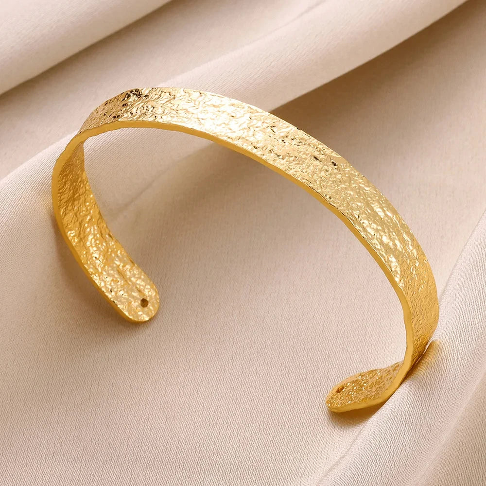 Classic Bump Pattern Open Cuff Bracelet – Gold Stainless Steel Bangle for Women Elegant Hand Jewelry Gift Accessory