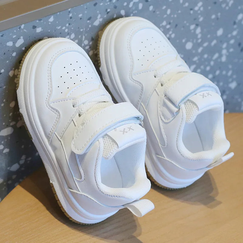 Children’s White Sports Shoes — Spring & Autumn Lightweight Anti-Slip Sneakers, Boys Soft Sole Casual Board Shoes