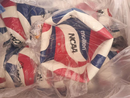 MOLTEN USA NCAA 5000 Official Game Volleyball – Championship-Approved Sports Ball