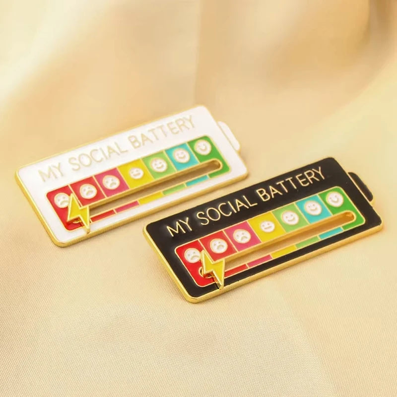 Mood Conversion Energy Brooch – My Social Battery Expression Pin for Men & Women, Clothing Badge