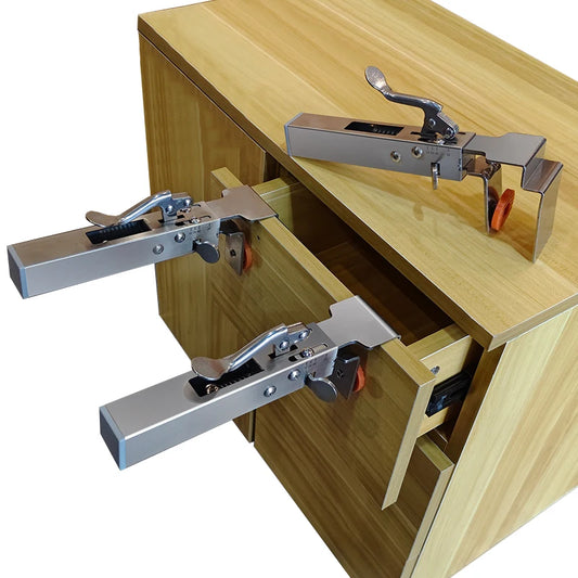 Drawer Fastening Clip — Adjustable Front Mount Clamp for Quick and Accurate Drawer Panel Installation
