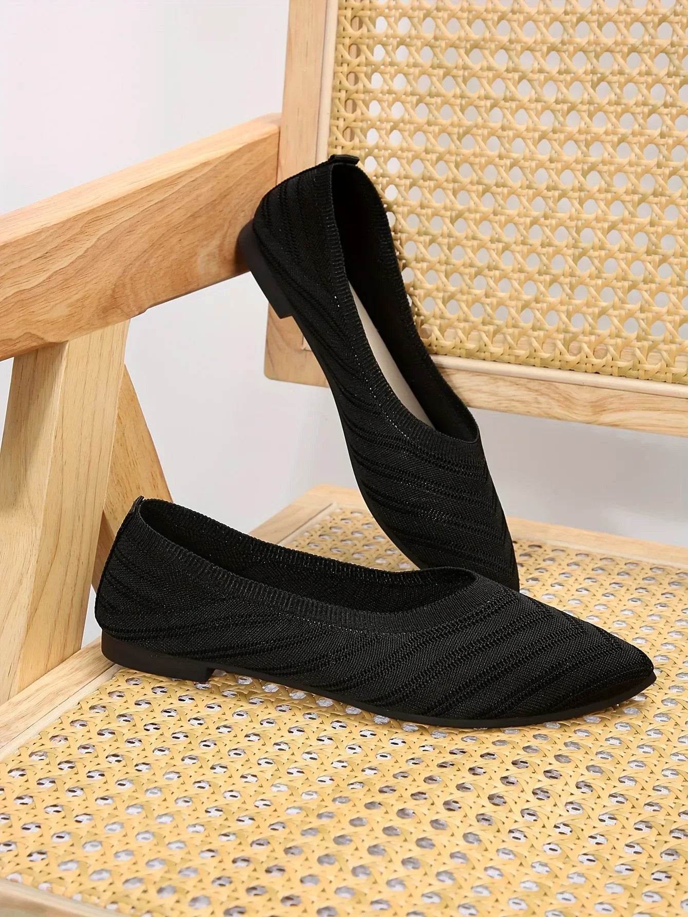 Women’s Pointed Toe Knitted Slip-On Flats – Solid Color Casual Breathable Ballet Loafers