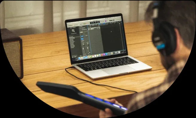 AeroBand Smart & Painless Guitar - Silicone Strings, One-Touch 12-Key Conversion, Bluetooth, 8 Sounds & USB MIDI Function