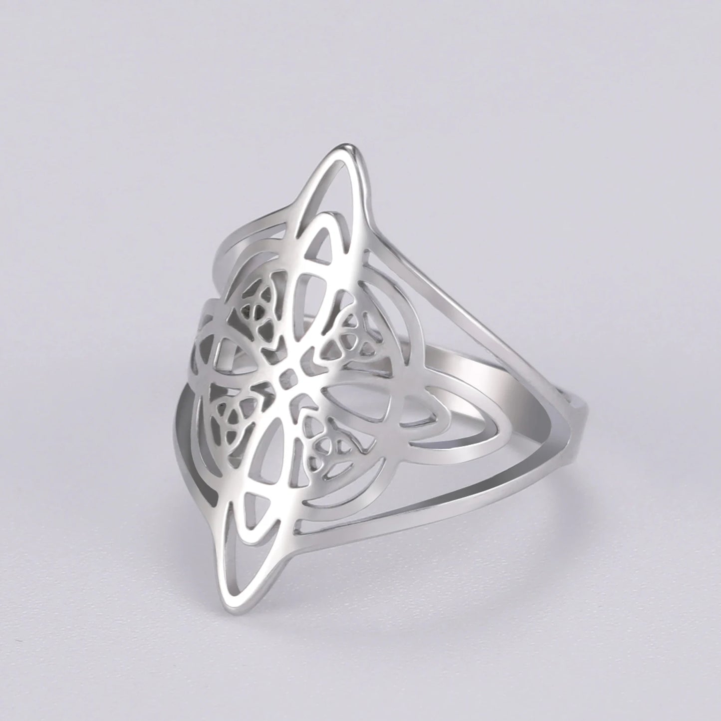 LIKGREAT Witch Knot Ring – Hollow Stainless Steel Celtic Amulet, Protection Jewelry for Men & Women, Couple Gifts