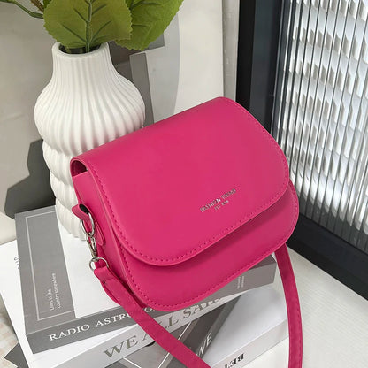 Women's Crossbody Bag – Solid Color Fashionable Retro Flipped Design, Casual and Simple Style